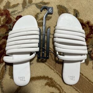 Time and Tru White Slide Sandals